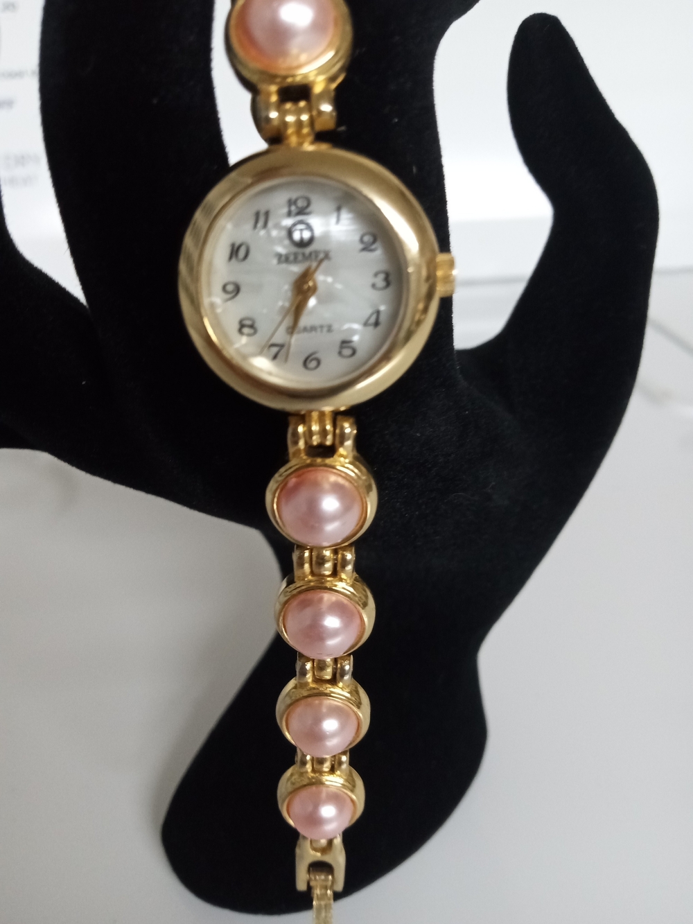 Vintage Gold-Tone Pink Pearl Link Ladies Small Wristwatch - Zeemex Quartz